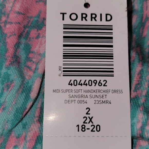 NEW NWT Torrid Plus Size Midi Super Soft Hankerchief Sangria Sunset Dress Sz 2X - Picture 8 of 8